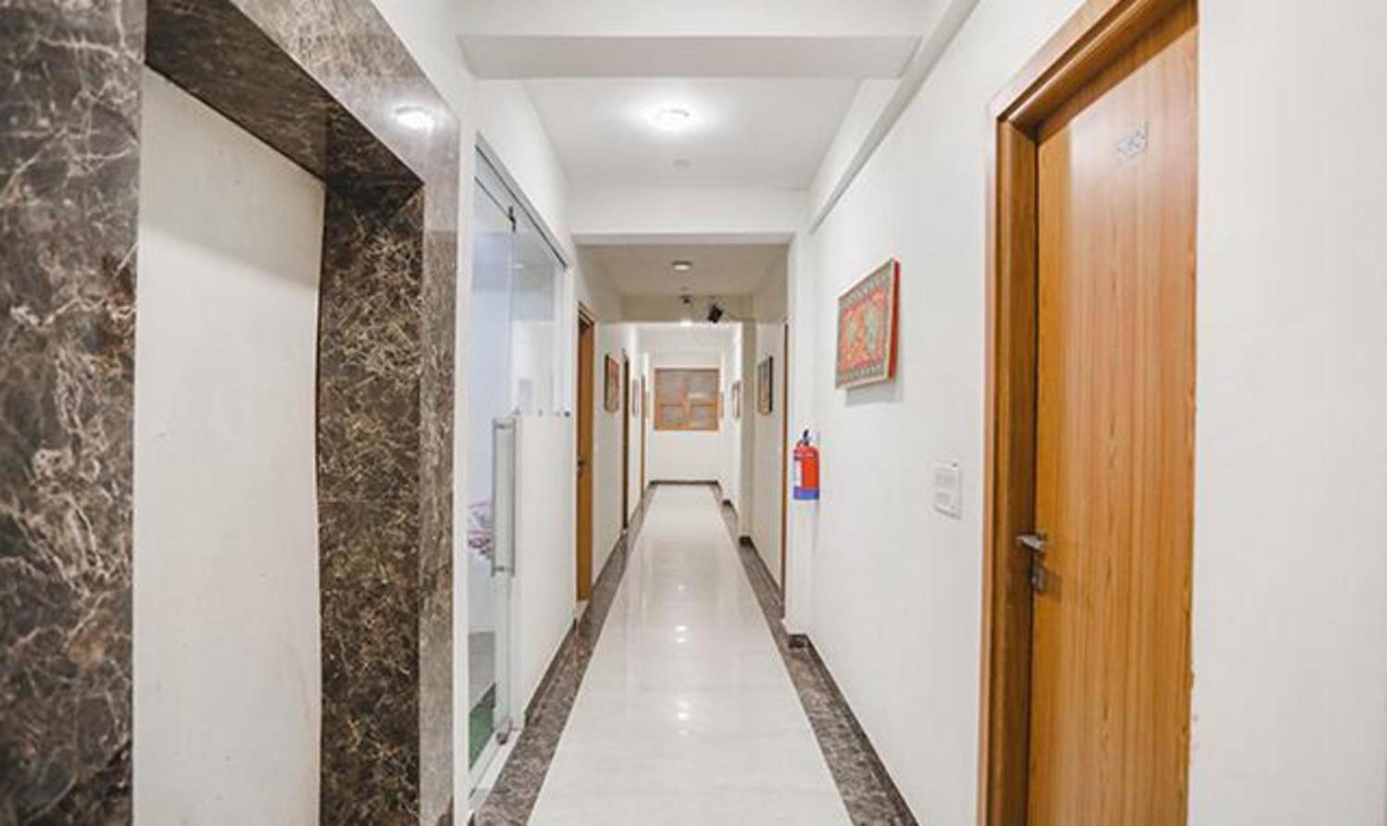 Fabhotel Royal Stay I Greater Noida Exterior photo